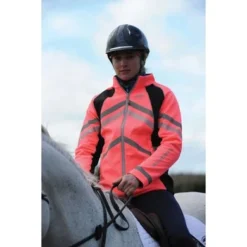 Weatherbeeta Jas Reflective HiVis Softshell Fleece Gevoerd Roze -Aanbiedingen Ruiter Set Winkel wb 1005271002 wb softshell hiviz lifestyle2 1.6d70ff